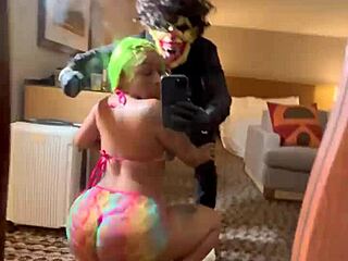 can moee baby twerk that ass forever with gibby the clown in wild hentai style?