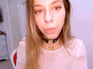 Γιατί να σε δαχτυλώνω όταν μπορώ να χώνω το πουλί μου στο σφιχτό σου κωλαράκι!