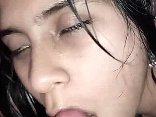 Me encanta sacarle la leche y que me folle profundamente