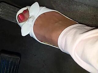 Intense webcam session with intimissimaskype on facebook fetish