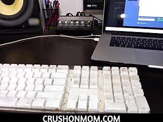 Does London River Reward Her Stepson With Big Boobs?