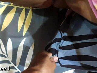 Everbest XXX тинейджер 18+ трахает горничную дома с хинди аудио