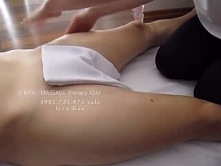 Релаксиращ златен масаж на путката за жена в Zalo