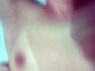 Fazia alguns anos que ela não era fodida desde que se divorciou ficou sem sexo pensa numa vadia insaciável