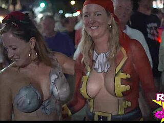 i flash on the street at fantasy fest