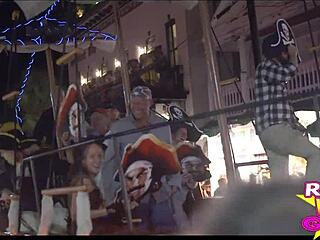 i flash on the street at fantasy fest