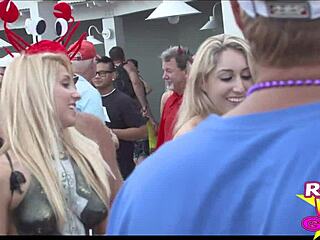 i flash on the street at fantasy fest