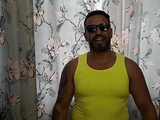 check the full video of sexy sophie stephan debuting with style on red.