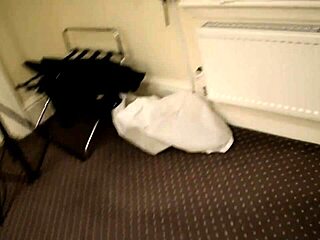 Uk amateur couple's sex tape with blowjob and doggystyle