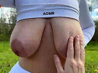 I met a strange girl craving public sex in the forest