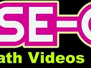 Hey, check out this sexy teen 18+ brunette in a casual chat session