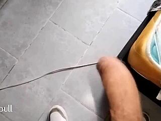 uff, que rico chimbo blowjob with a naked gay amateur and monster cock