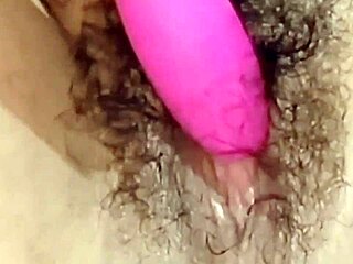 Amigo Me Pone Bien Cachonda Y Le Pido A Mi Esposo Que Me D� Su Leche