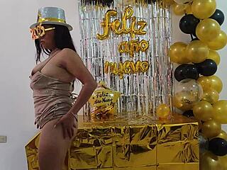 Hot executive celebrates new year at work, fantasizing