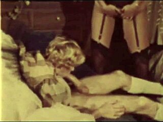 Retro trojka odhaľuje erotické tajomstvá gentlemana