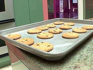 horny sluts devouring wet pussy