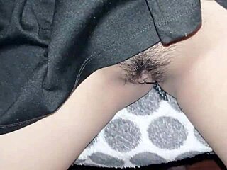 xxx desi first time with stepsister at home under her skirt.