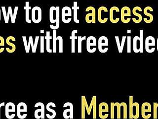 Siri dives into Laela's big pussy lips