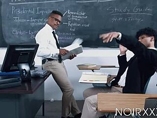 에보니 남자들 에이드리언 하트와 토니 지니어스, 열정 키스 후 베어백 미션어리