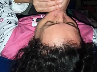 Madura Milf Chups Verga and Kisses Negro for Son's Friend!