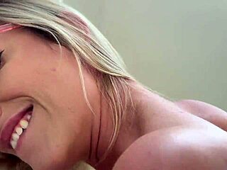 Sexy blonde gets a hard cock in her cunt