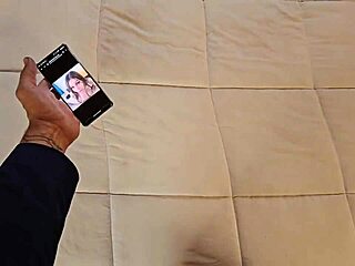 Полубрат ми снима снимки за порно ап