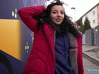 Public Agent Teen Kongkek Selepas Kalah Permainan.