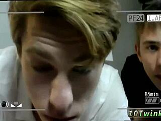 Gay twinks have raw sex in a live show
