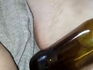 Preparing Penis With Ice For Intense Pussy Pounding In Web Chat