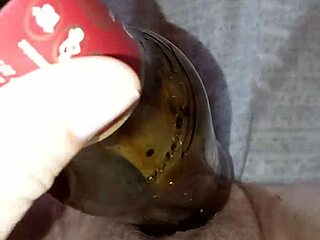 Preparing Penis With Ice For Intense Pussy Pounding In Web Chat