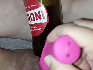 Preparing Penis With Ice For Intense Pussy Pounding In Web Chat