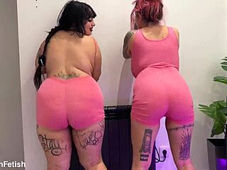 GG store patter hopper med mavefetish røv rysten