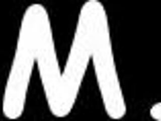 فتاة مربوطة تحصل على عمل قوي على البظر وإشباع