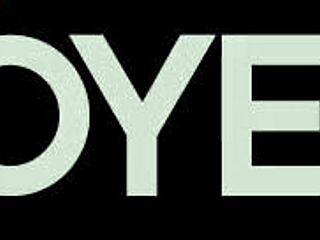 look at this hot babe on the beach, totally naked with buttplug in her ass?