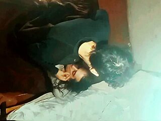 vicky vette fucks julia ann with strap-on 😍