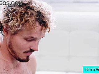 풍만한 십대 마사지사 Avery Black, 크림파이 위해 거칠게 뚫려!