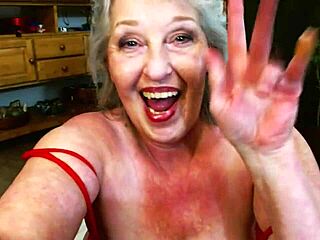 Vítej ve světě Dawn a jejího nezbedného prádla plného zábavy