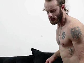 Asian teen gets a messy creampie in Indiana
