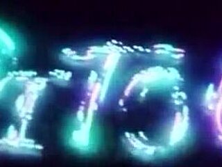 לטינית ג'ינג'ית מלקקת כוס של חברה ואת הזין הוורוד שלי, חם בטירוף