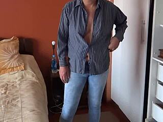 Beautiful housewife caught on hidden camera in solo action