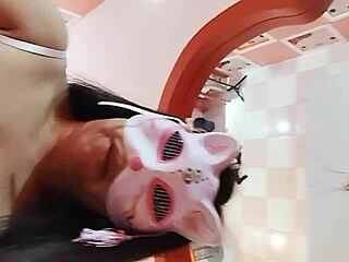 كاي إكس المتطرفة تصرخ في الشرج والوجه بعد ركوب جامح.