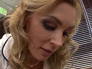 jelena jensen and tanya tate do beautiful lesbo fucking