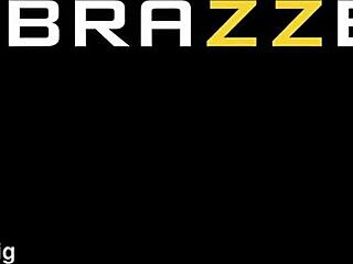 أنجيلا وايت في ثلاثية جنسية مجنونة في فندق مع اختناق ووجهيات