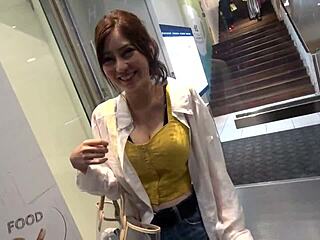 完璧ボディのアジア美女がハードに跨るパート1