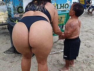 Anão Famoso da TV Lua de Mel na Praia com Zezinho e Paty Bumbum