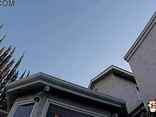 penny pax and kendra cole muff diving outdoors 😍