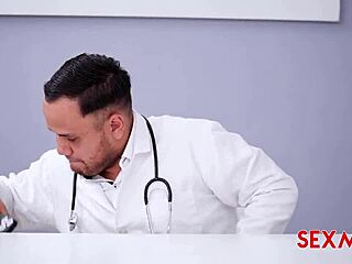 Hot Latina Yorgelis Carrillo gets a quick doctor's visit