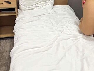 Hardcore sex with a horny Turkish girl in a hotel