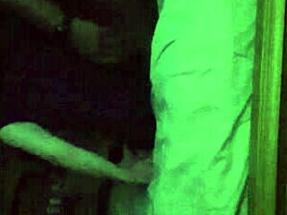 เธอพูดว่า เอาก้นฉันจากข้างหลังด้วยควยดำใหญ่