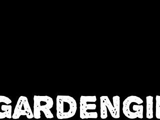 dirtygardengirl in shiny dress fists anal extreme with prolapse